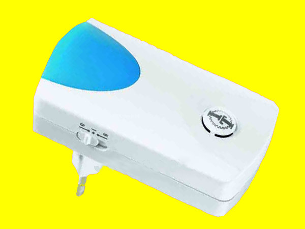 ITR-7000 Funk-Gong Schutzkontaktstecker Klingelstecker mit blauem Blinklicht +Ton-Signal Intertechno